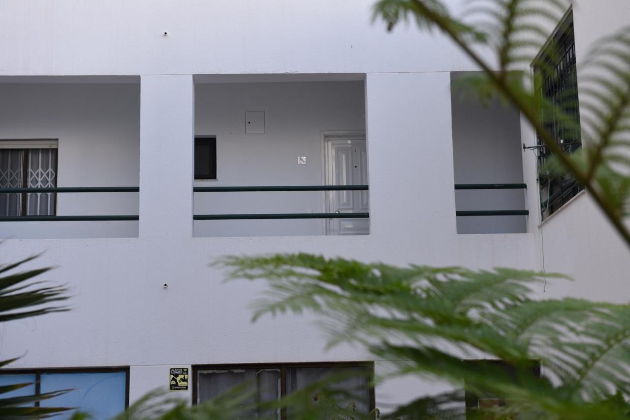Cartaia Apartamento Leste Quarteira Buitenkant foto