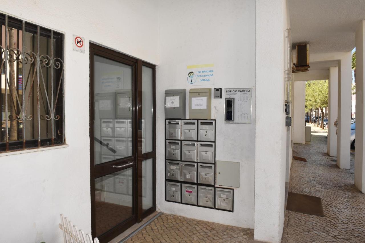 Cartaia Apartamento Leste Quarteira Buitenkant foto