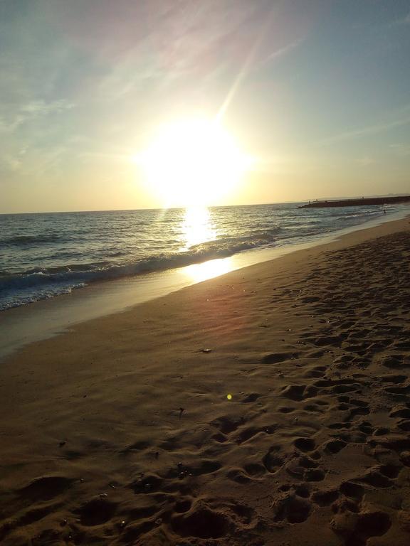 Cartaia Apartamento Leste Quarteira Buitenkant foto